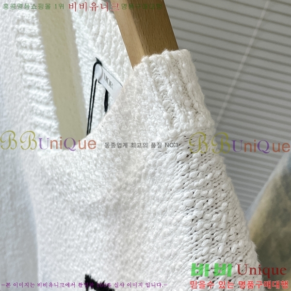     D04203