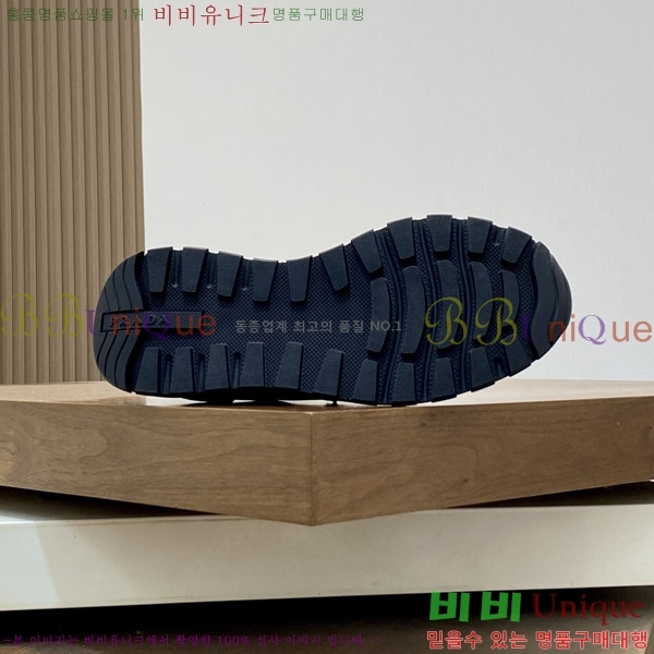   Ŀ LA669101-2