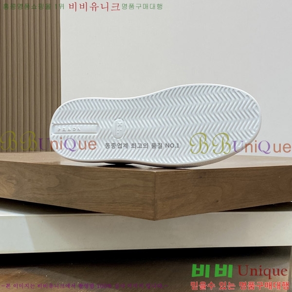   Ŀ LA669099-2