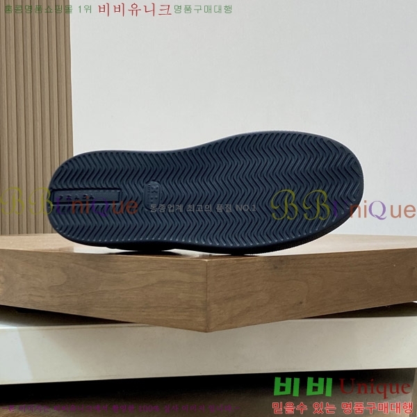   Ŀ LA669098-1