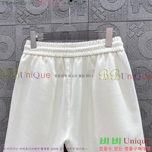   ݹ F97749-1