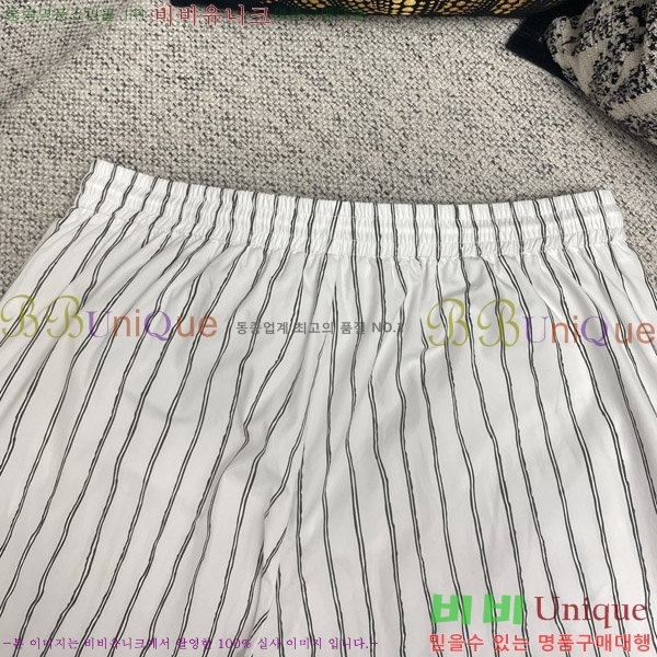   ݹ D25413680-1