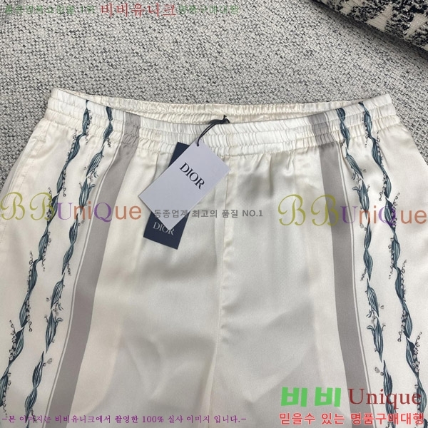   ݹ D25413681