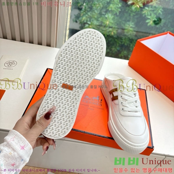 ޽   HE0026993-1