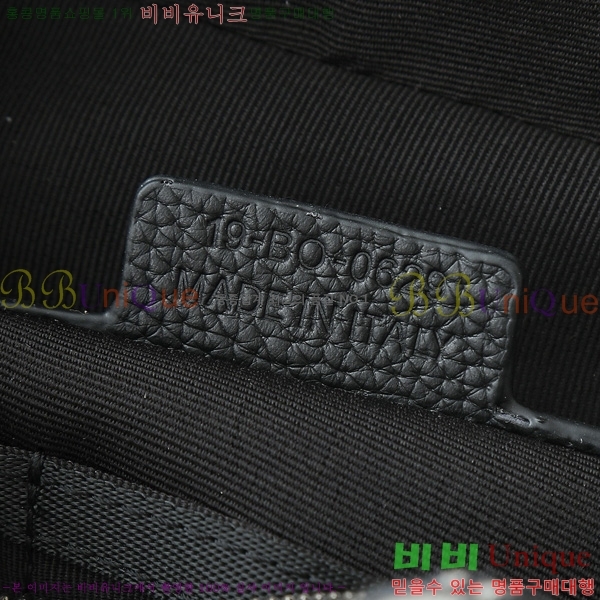 # Ʈ Ŀġ 2ESCA527-102
