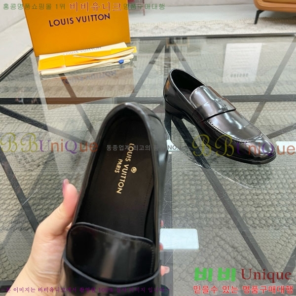  ̺  LR559062