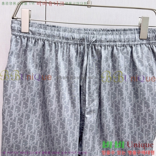   ݹ D25413686-1