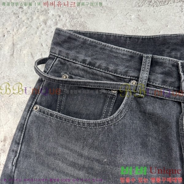  ũ Ʃ   ACN105074