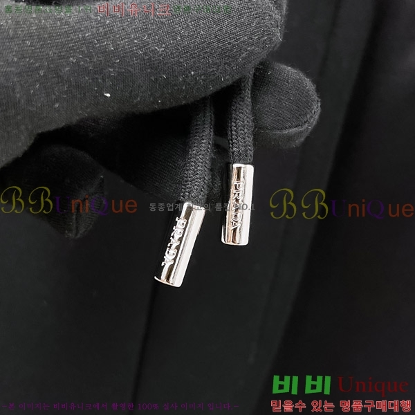   ݹ P256740-1
