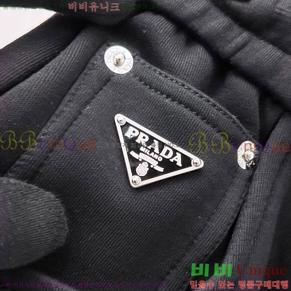   ݹ P256740-1