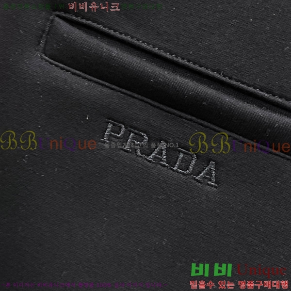   ݹ P256740-1