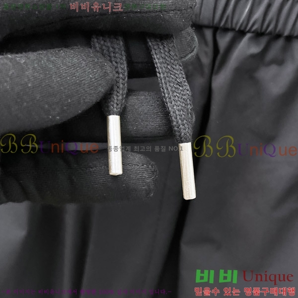   ݹ P256739-2