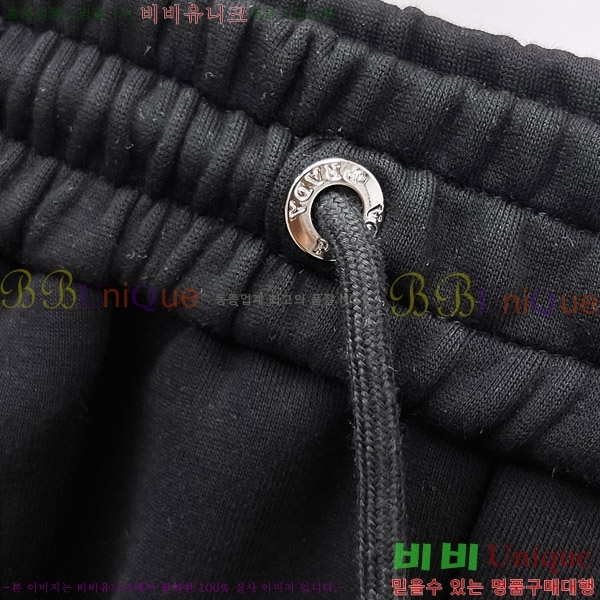   ݹ P256737-1