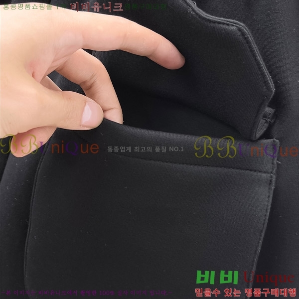   ݹ P256735-6