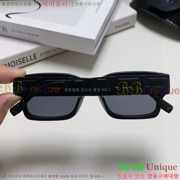  ۶ F924704-4