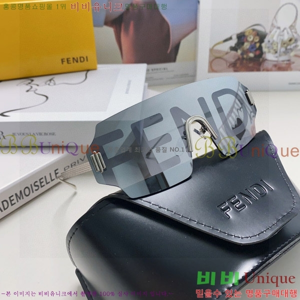  ۶ F924703-1