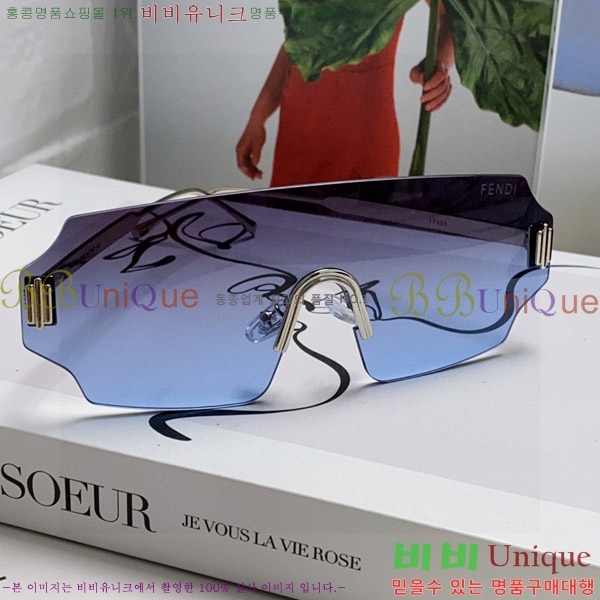  ۶ F924703-2