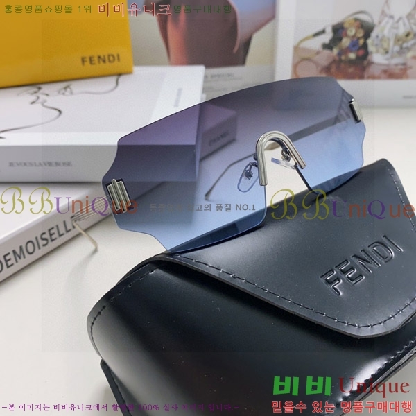  ۶ F924703-2