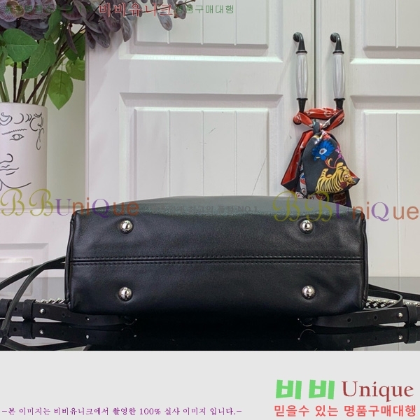 #̺  Ƽ Off Duty  ̺ M25522-101
