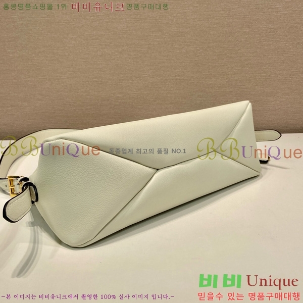 # ̵ ̹   1BC229-202