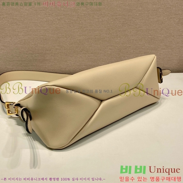 # ̵ ̹   1BC229-203