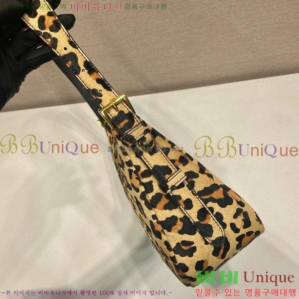 # ̵ ̹   1BC229-101