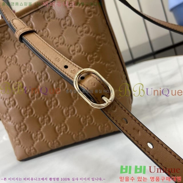 # GG   Ŷ ‎847090-103