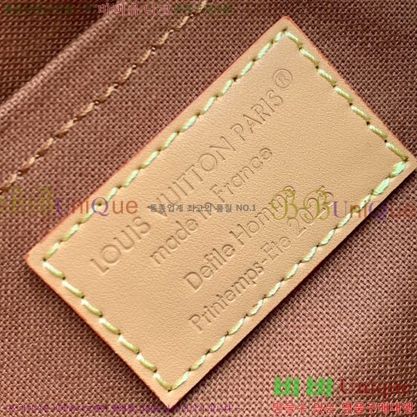 #̺   ٹ̿ ׷  M26020-101