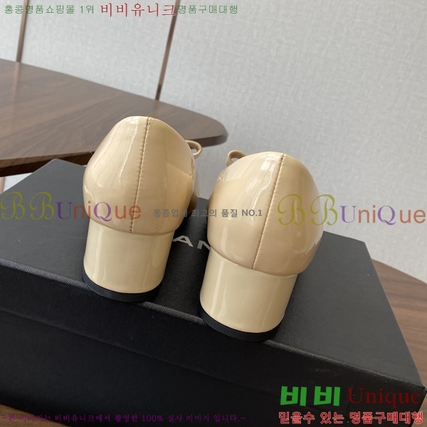 * Ŭ  33KJP2582322-2