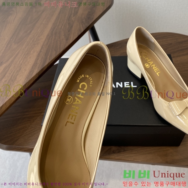 * Ŭ  33KJP2582322-2