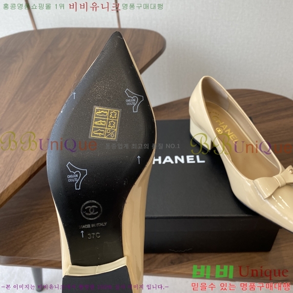 * Ŭ  33KJP2582322-2