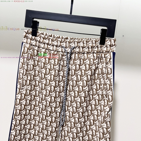   Ʈ̴׺  13D2582122-2