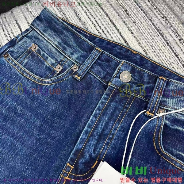  ũ Ʃ   ACN10120433-5