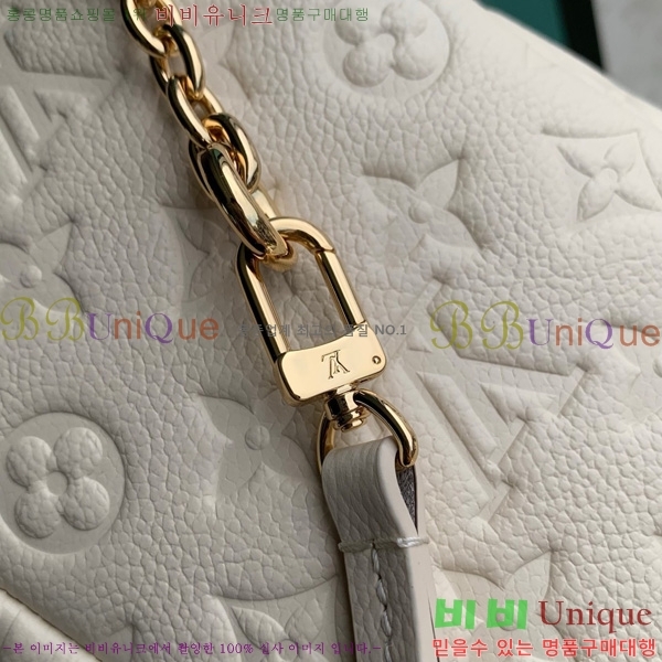 #̺  뿡  M25819-101