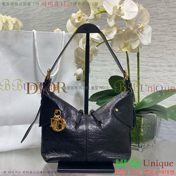 #    ũα M2845-101