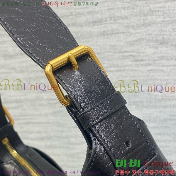 #    ũα M2845-101