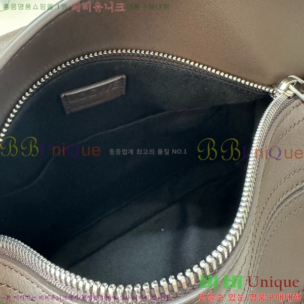 #ο   Ŀ  052517-101