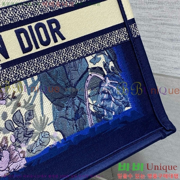 #  Ʈ  M12868001-623