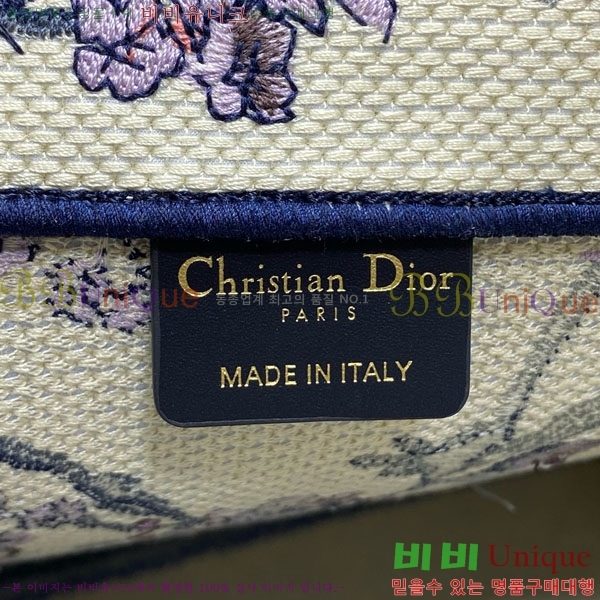 #  Ʈ  M12868001-623