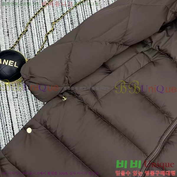 ���� ��**�� �ٿ� �е� MAXM2120544-8