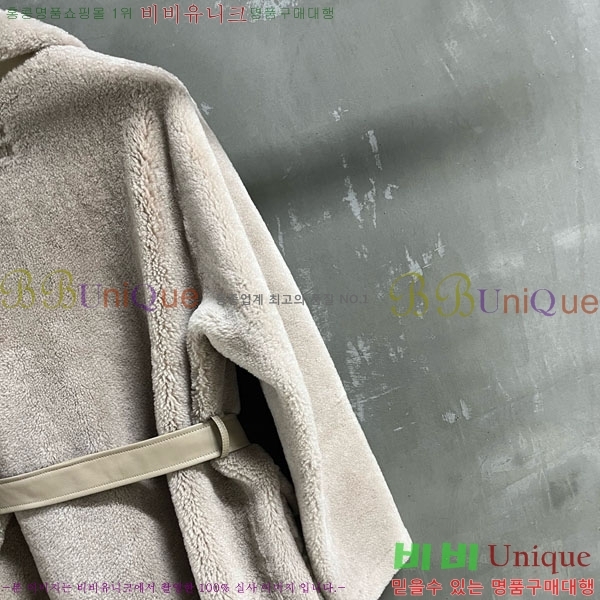  ̿̿ þ   MIU1123044-24