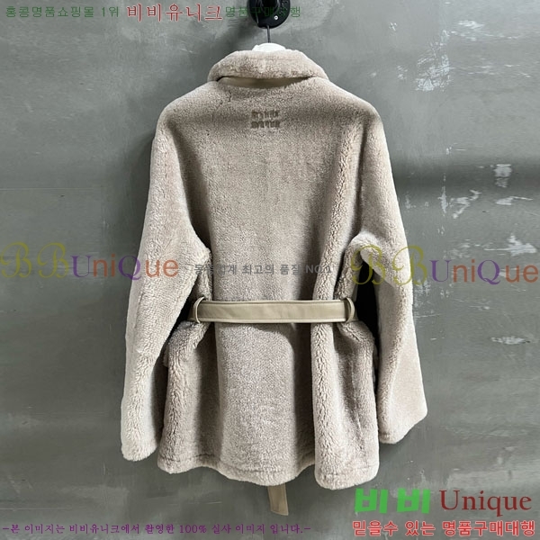  ̿̿ þ   MIU1123044-24