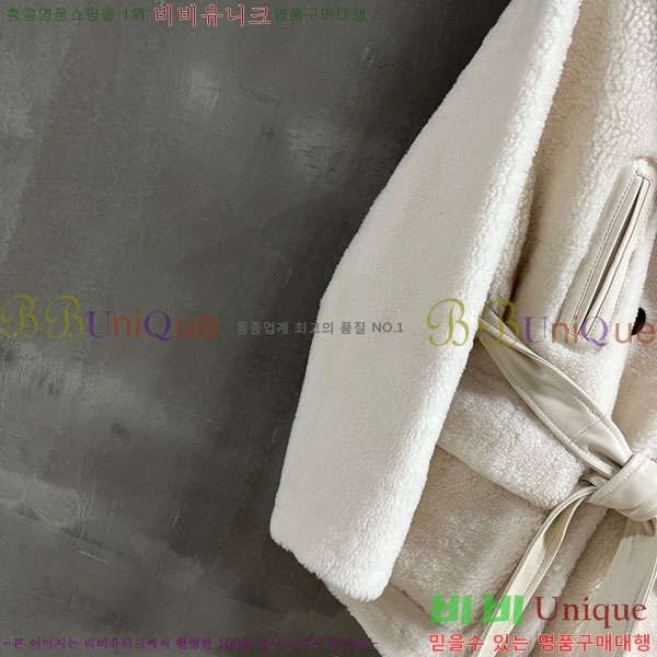  ̿̿ þ   MIU1123044-26