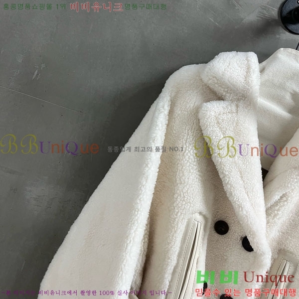  ̿̿ þ   MIU1123044-26