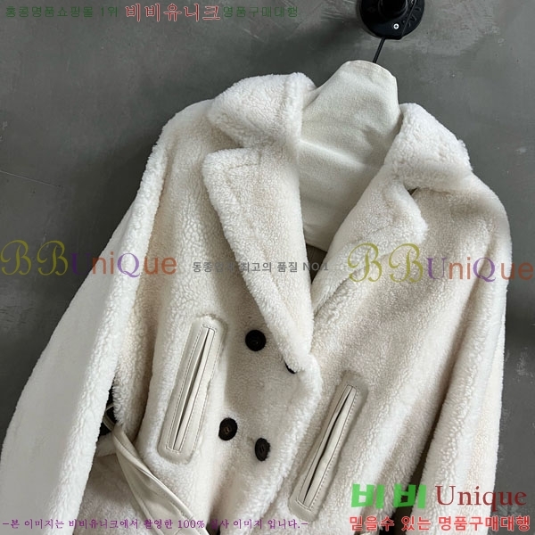  ̿̿ þ   MIU1123044-26