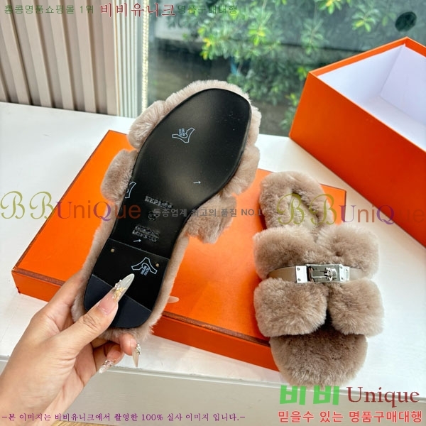 ޽   þ  29W861561-3