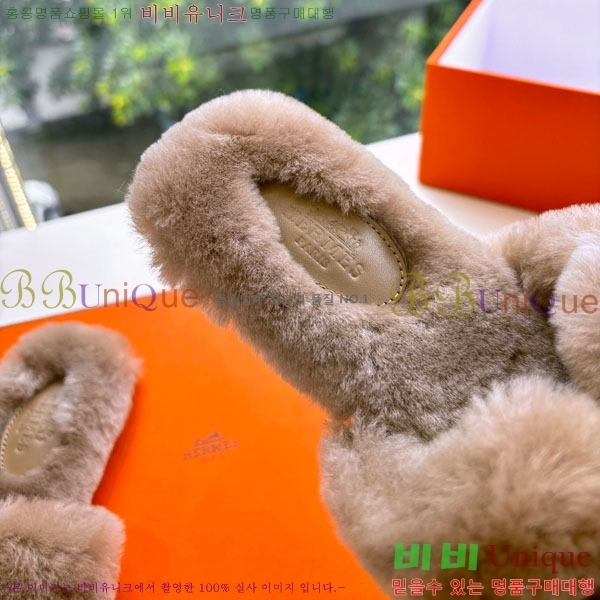 ޽   þ  29W861561-3