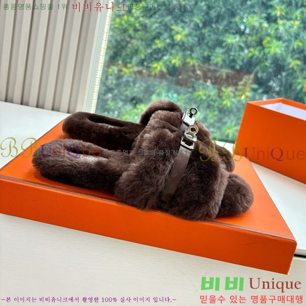 ޽   þ  29W861561-7