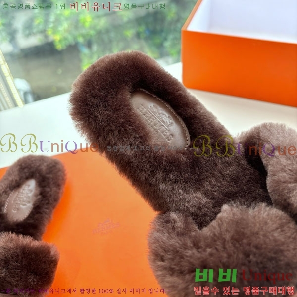 ޽   þ  29W861561-7