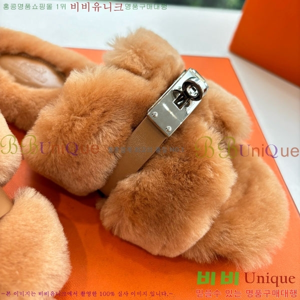 ޽   þ  29W861561-8